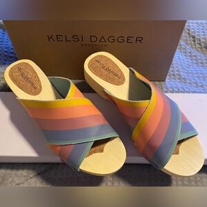 Kelsi Dagger Brooklyn Heeled Sandals Rainbow 🌈 size 9
Leather upper; man-made